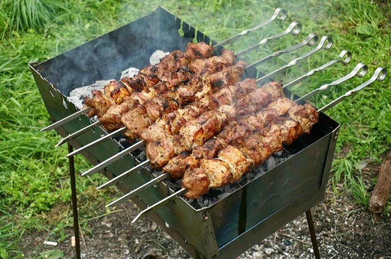 سيتم تغريم الروس 15 ألف روبل لقلي الشواء في الفناء.