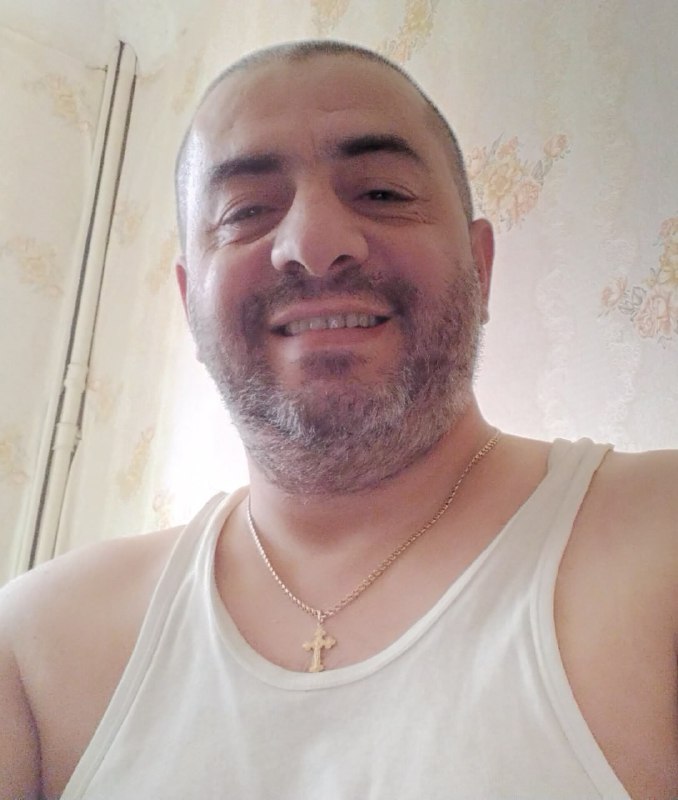 لقد مارست الجنس مع عائلة باستريكين الفاشية! سكوف-أرمني يثير فضيحة في الصالون.. لقد مارست الجنس مع عائلة باستريكين الفاشية! سكوف-أرمني يثير فضيحة في الصالون..