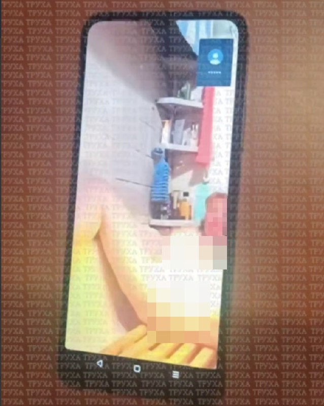 محتالون أوكرانيون ابتزوا امرأة مسنة ليضعوا مفرقعات نارية في مهبلها…