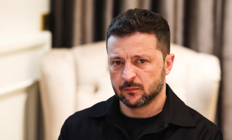 بوتين وصف موسكو بأنها أفضل مكان للقاء زيلينسكي واعتبر الرئيس الروسي أن…