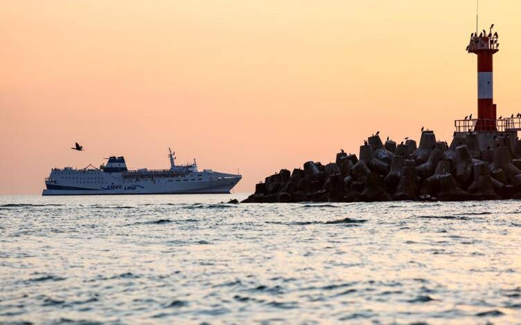 الركاب عالقون في البحر في الطريق من تركيا إلى سوتشي: على متن العبارة Seabridge، التي…