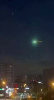 جسم غامض غامض في سماء موسكو – لقطات من زوايا مختلفة تنشر على شبكات التواصل الاجتماعي…