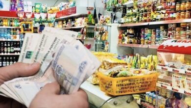 بدأ الروس في توفير الطعام لأول مرة منذ فترة طويلة، انخفضت مبيعات المواد الغذائية…
