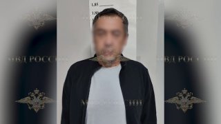 سائق حافلة عادية حاول وضع يده تحت سترة فتاة في كراسنوجور…