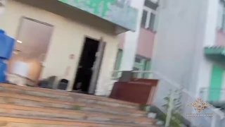 قام مهاجر غير شرعي بإنشاء مزرعة ضخمة للقنب في مبنى مدرسة داخلية سابقة…