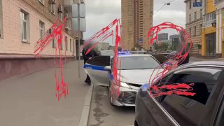 الصورة الأولى لماركاريان بعد اعتقاله وبحسب تقارير إعلامية، فقد تم احتجازه في سيارة يوم…