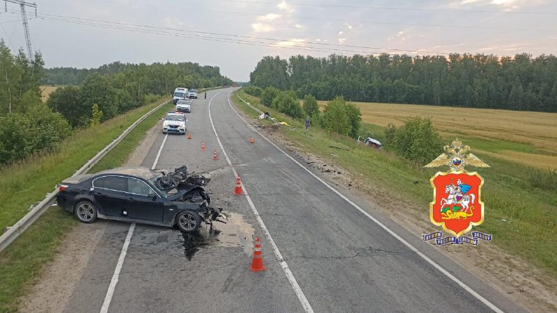 وفي منطقة موسكو، توفي رجل وطفل يبلغ من العمر 10 سنوات في حادث سيارة بي إم دبليو وحافلة صغيرة…