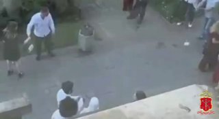 تبين أن حفل زفاف في سانت بطرسبرغ كان بمثابة سجل إجرامي للعريس. الشرطة في سانت بطرسبرغ …