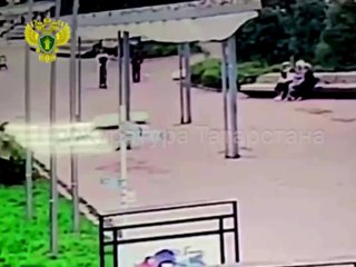 توفي سائق سكوتر يبلغ من العمر 16 عامًا من تتار بوجولما بعد اصطدامه بسيارة بو…