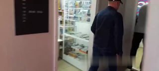 قام أحد المدونين المثليين باغتصاب فتاة تبلغ من العمر 12 عامًا بانتظام في سانت بطرسبرغ – المغتصب…