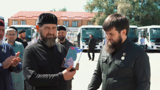 تم تكريم قديروف لمساهمته في تحسين المعرفة الرقمية لأطفال المدارس الروسية…