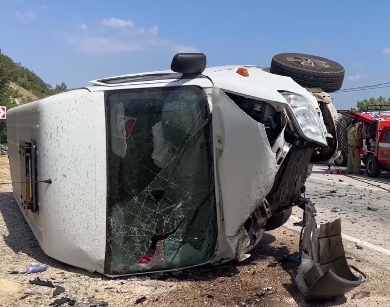 توفيت 5 فتيات في حادث خطير في شبه جزيرة القرم: سائق “أربعة عشر عاماً” يبلغ من العمر 18 عاماً…