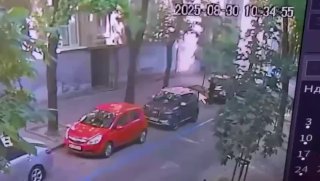 الصورة الأولى من مكان مقتل رئيس البرلمان السابق أندريه باروبي في لفيف…