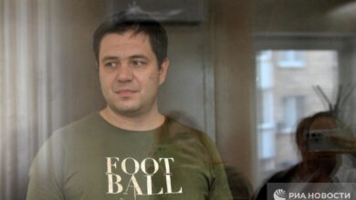 لجنة التحقيق تطالب باعتقال رئيس تحرير مجلة “بازا” جليب تريفونوف ومنتجة المجلة تاتيانا ل…