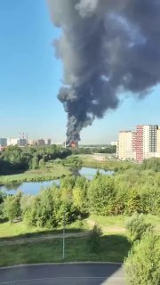 اندلع حريق قوي في بلاشيخا قرب موسكو، وسمع دوي انفجارات، بحسب المعلومات الأولية…