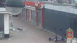 حاول مهاجر سرقة فتاة في منطقة موسكو، لكنها تبين أنها حقيقية.