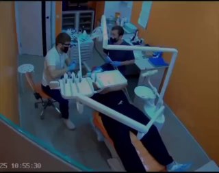 في داغستان، انفجر جهاز تنظيف أسنان أحد المرضى في فمه، لكنه واصل…